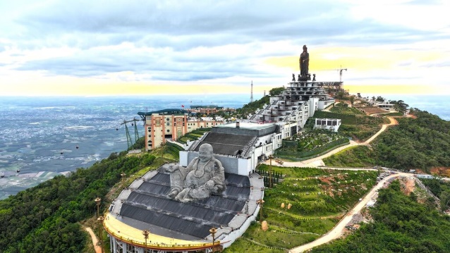 TOUR NÚI BÀ ĐEN TÂY NINH 1N1Đ